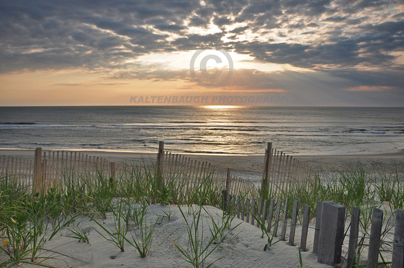 DSC_0250 Beach fence sunrise